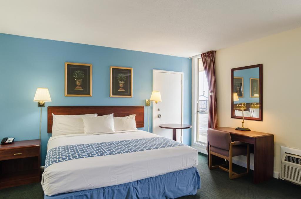 Alamo Inn & Suites Gillette Ruang foto