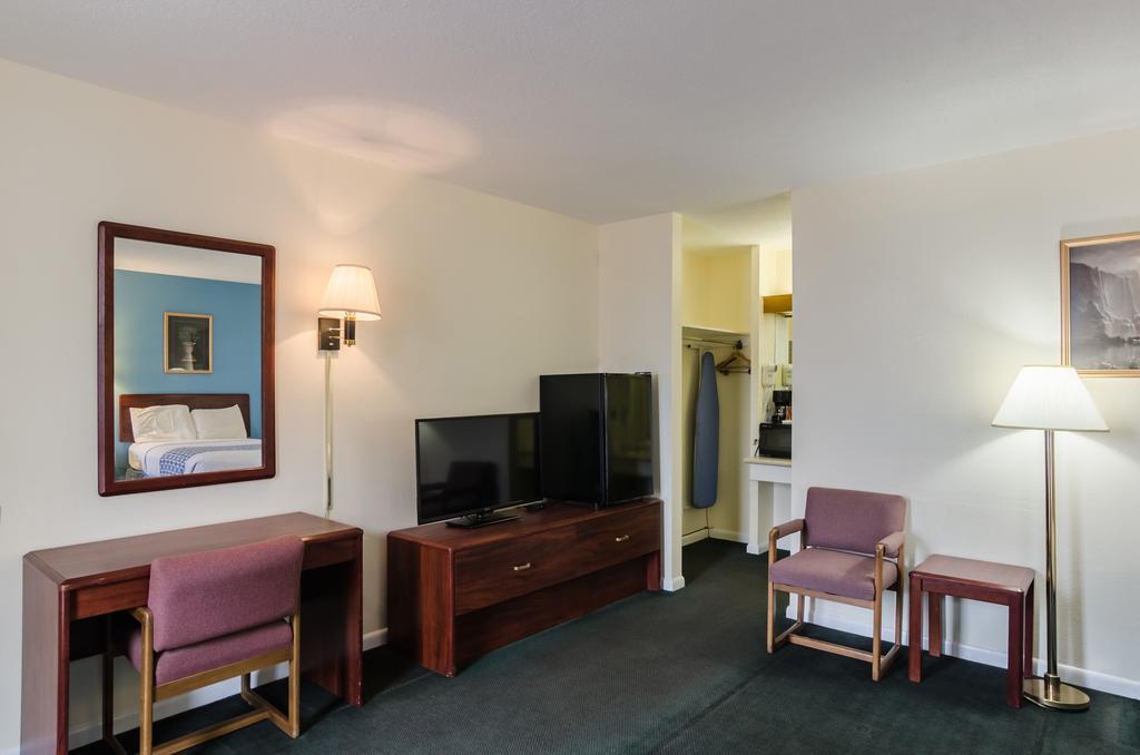 Alamo Inn & Suites Gillette Bagian luar foto